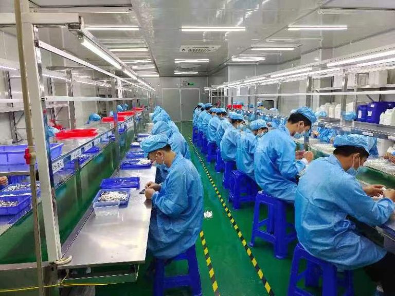 Innovative technology and excellent quality: Exploring the modern electronic cigarette factory